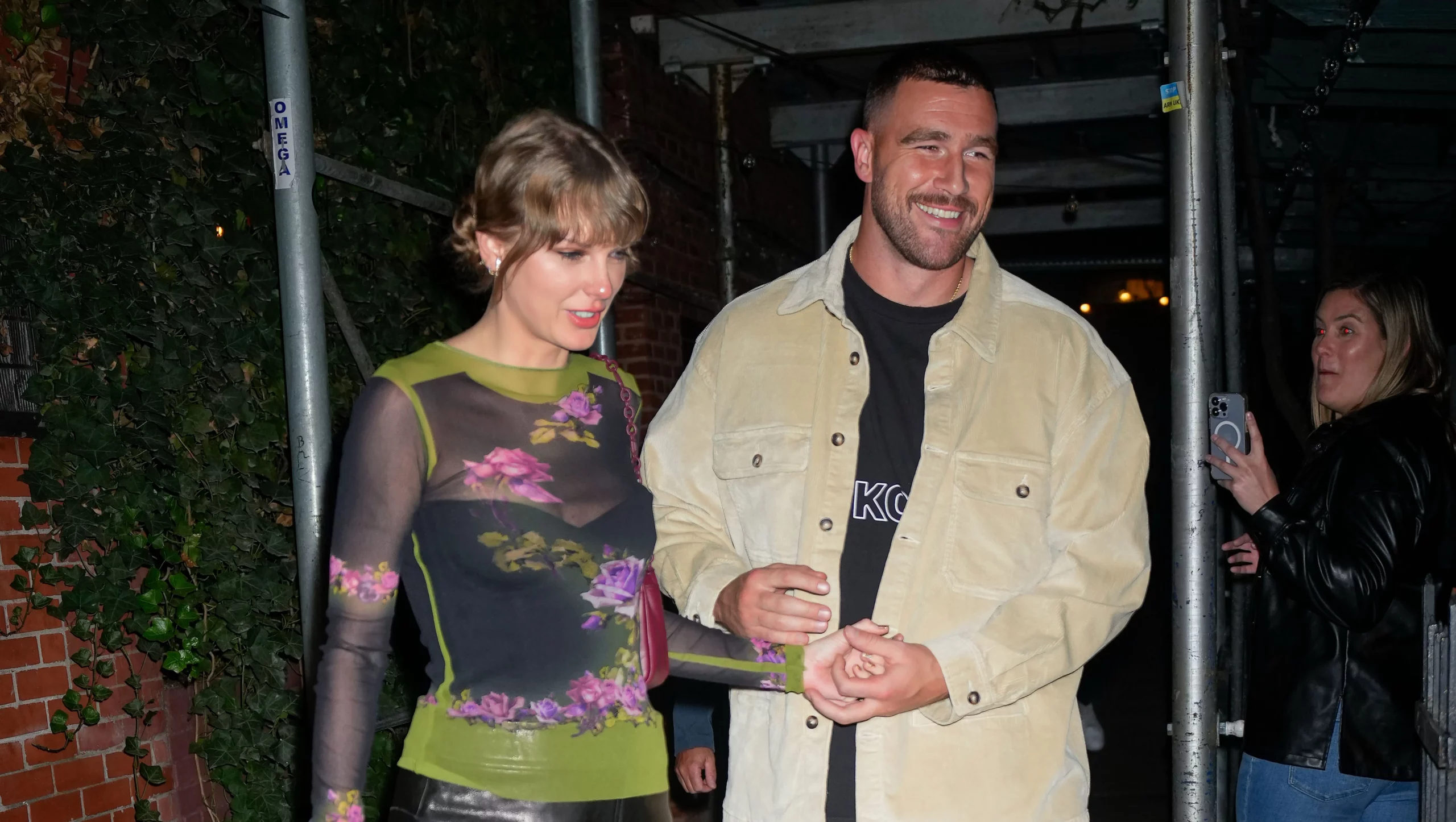 Travis Kelce Talks About Choosing Public Life With Girlfriend Taylor Swift