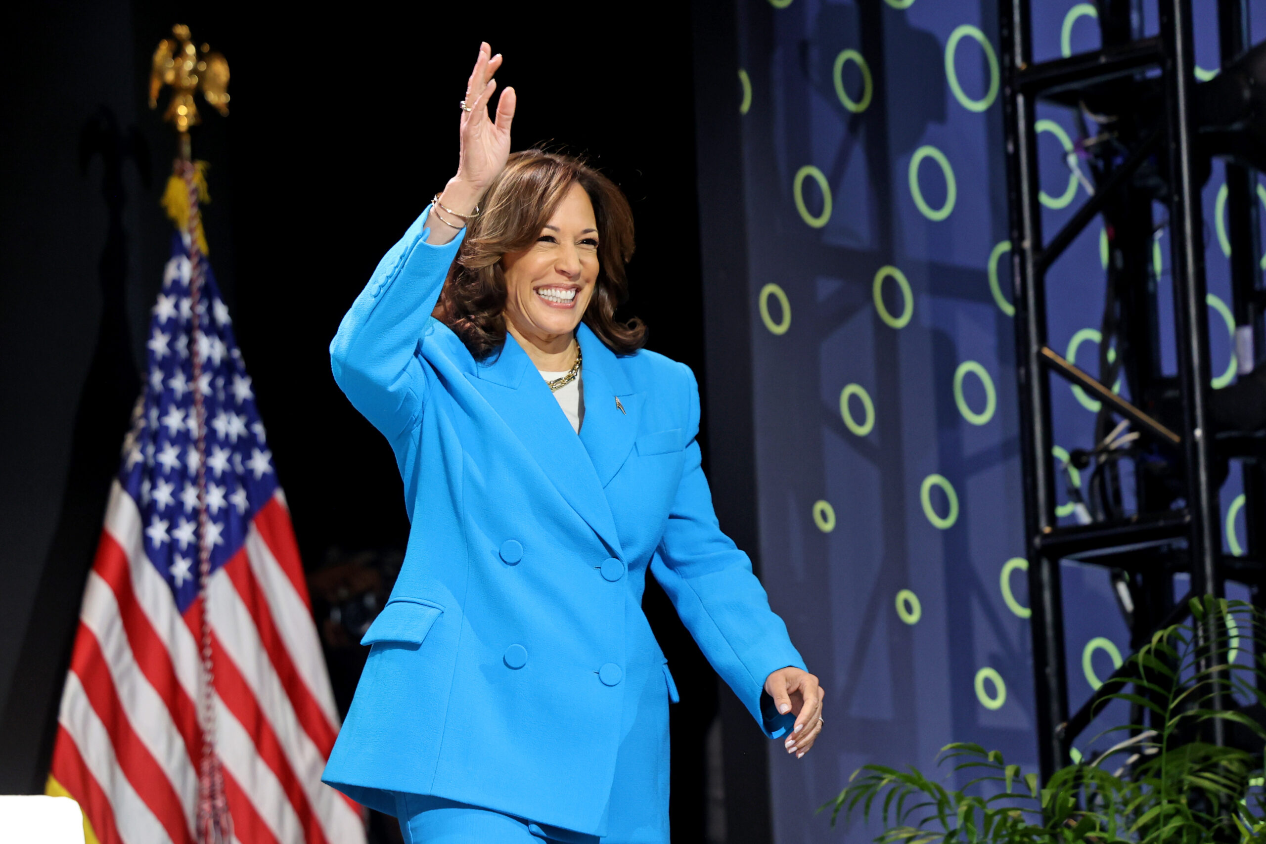 Kamala Harris Becomes Democratic Presidential Nominee